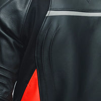 Tecnología Microelastic 2.0 en chamarra Dainese Racing 4