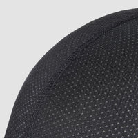 Detalle del tejido técnico con fibras de carbono de la balaclava Kedra-T Carbon Hole