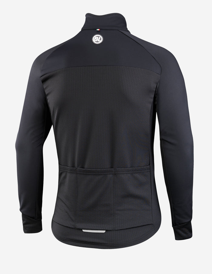 Vista trasera de chamarra Bicycle Line Hendrix con bolsillos traseros