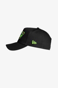 Vista lateral izquierda de la Gorra VR46 New Era Halftone
