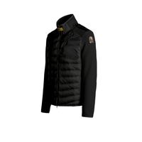 Detalle de tejido híbrido en chaqueta Parajumpers Jayden negra