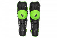 Vista frontal de las rodilleras UFO Plast Crypton KP13002-K