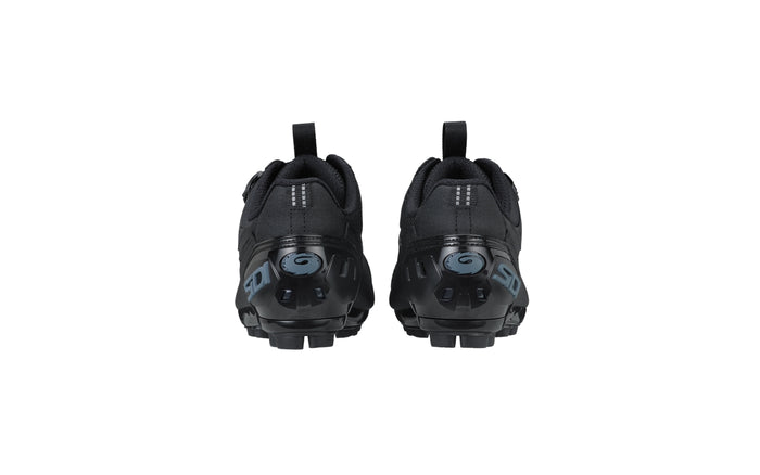 Vista trasera de zapatillas gravel Sidi Black Black