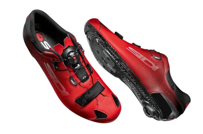 Detalle del sistema de ajuste de las zapatillas Sidi Sixty rojas